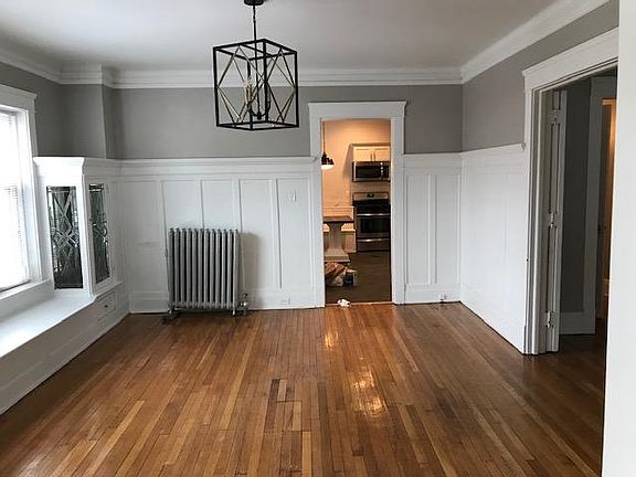 4th image of 2815 Euclid Heights Blvd APT 1