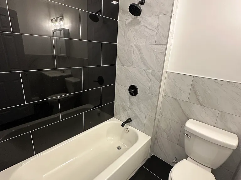 260 Lawrence St #2 — Photo 6