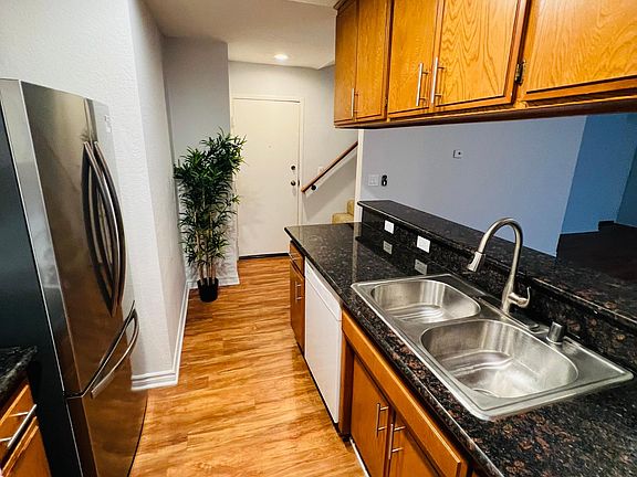 4th image of 12451 Pacific Ave #532ed867f