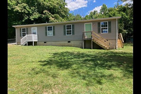 1st image of 223 Maple Dr #B