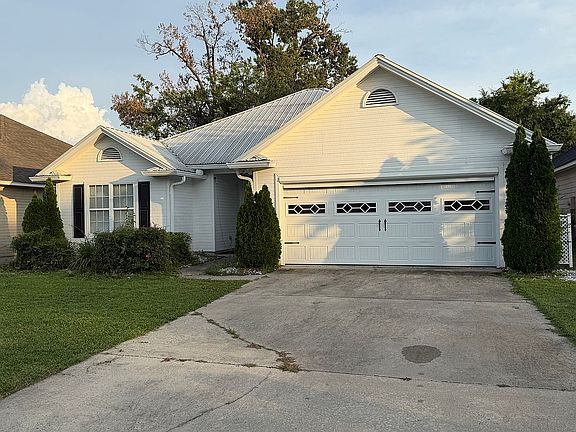2nd image of 3357 Wesley Rd