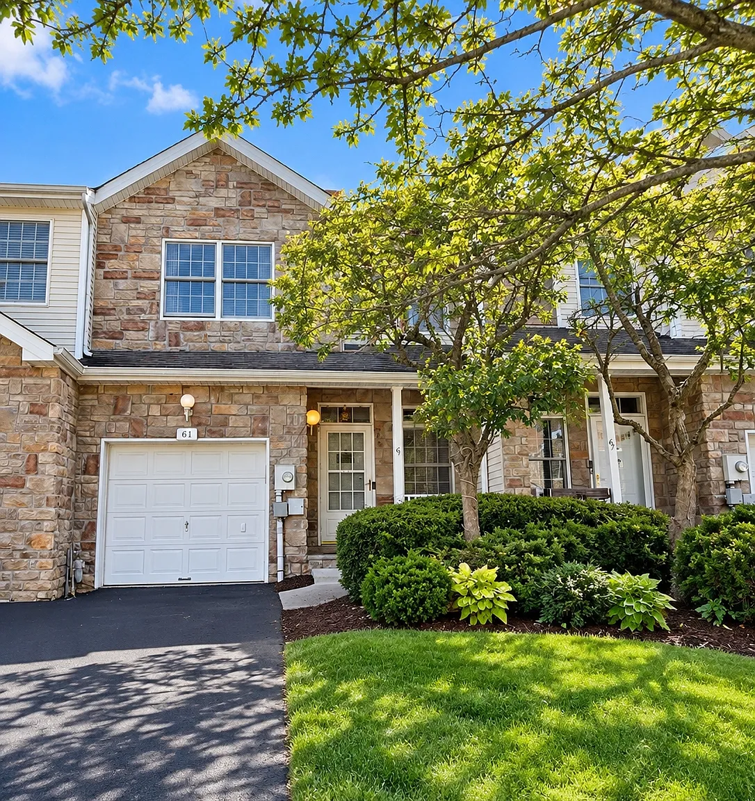 3 bed, 2.5 bath, 1700 sqft, $3,750 — Photo 1