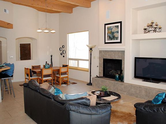 5th image of 8848 Desert Finch Ln NE