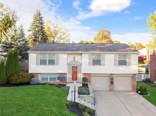 218 Woodhaven Dr, Bridgeville, PA 15017
