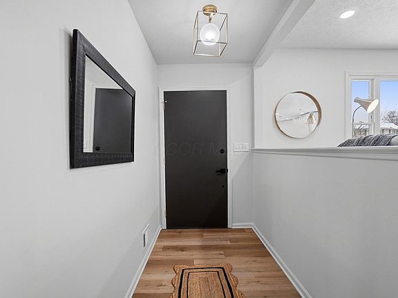 5th image of 961 E College Ave