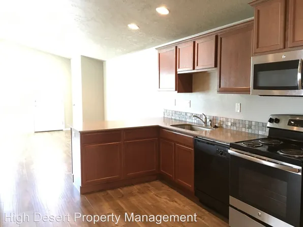 62021 Nates Pl, Bend, OR 97701