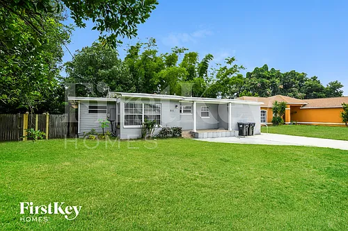 611 Hewett Dr Photo 1