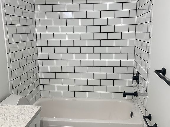 2nd image of 105 N Kendall Ave #3M