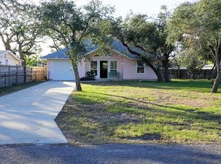 1017 N Church St, Rockport, TX 78382