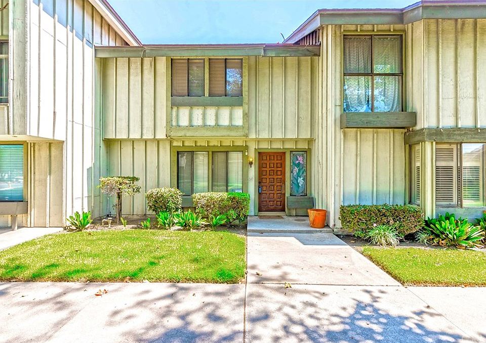 1st image of 10106 Karmont Ave