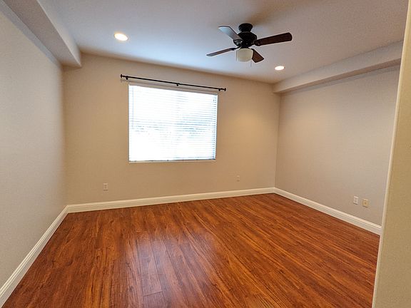 5th image of 3990 Centre St Unit 309