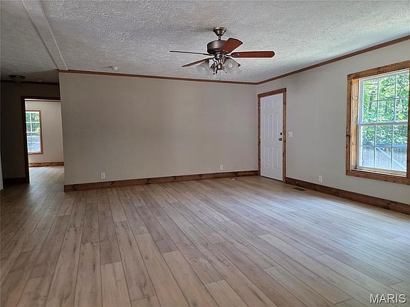 5th image of 3908 Flucom Rd