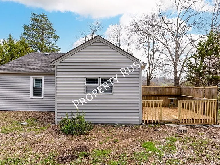 248 East Ave — Photo 20