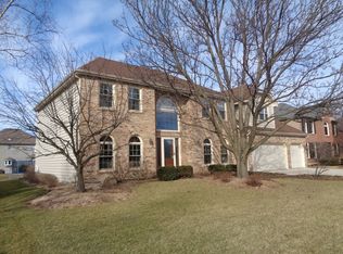 1541 N Vest Dr, Naperville, IL