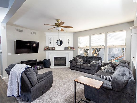 4th image of 11510 Glenn Cir