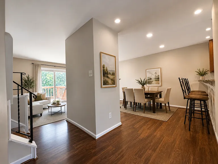 4037 Summer Hollow Ct — Photo 7
