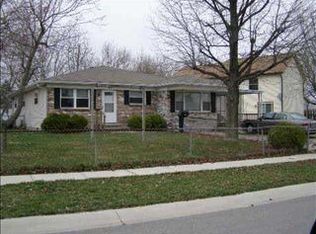 43 Eastridge Dr, Greenwood, IN 46143