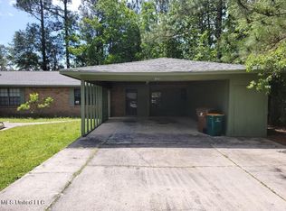 132 Via Don Ray Rd APT D, Long Beach, MS 39560