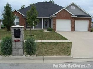 504 Palm Dr, Findlay, OH 45840
