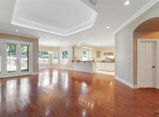 3 Montclair Cir, Longview, TX 75601