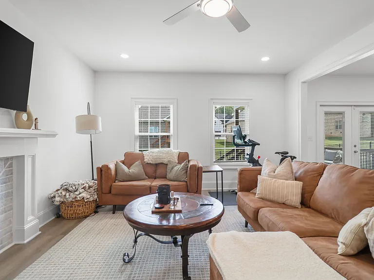 276 Bluebell Dr — Photo 13