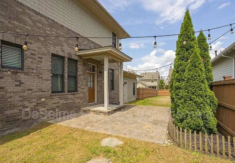 3866 Somers Ln — Photo 34