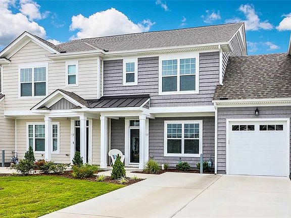 Located in the Abbey Hill community in the Hickory Manor neighborhood. Amenities include Clubhouse, Exercise Room, Grounds Maintenance, Playgrounds, Pool, Water, and Trash pickup.