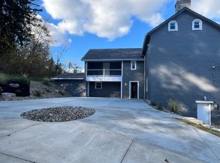 2500 Brownsville Rd, South Park, PA 15129