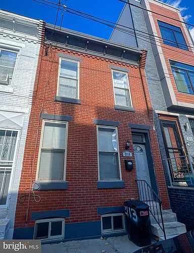 2113 Mountain St Photo 1