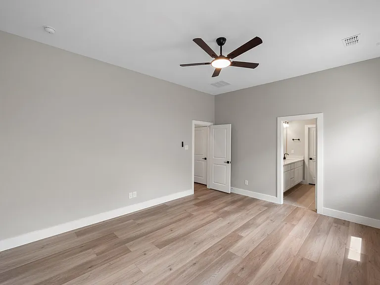 2341 Cobbler St — Photo 10