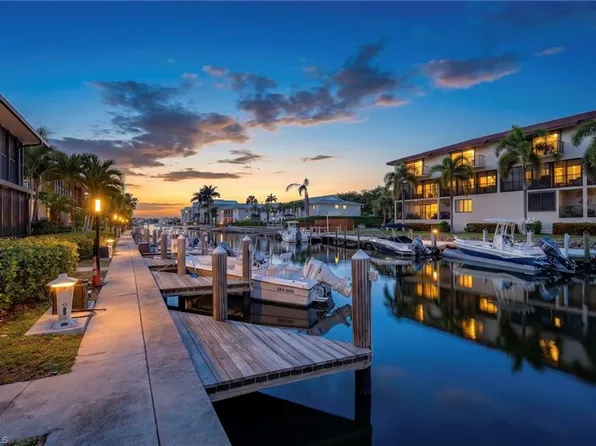 1379 Chesapeake AVE #A4, NAPLES, FL 34102