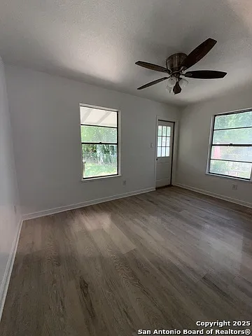 815 Ripford St — Photo 3