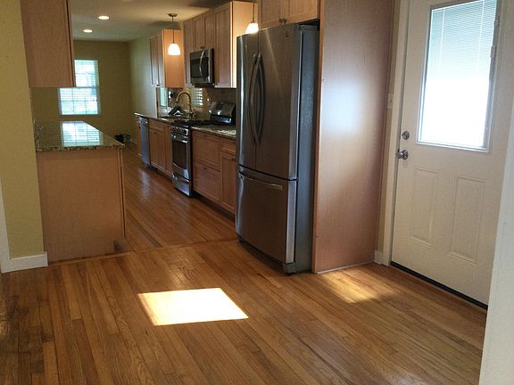 Breakfast area, opens to the deck.