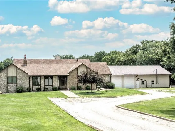 33421 McClellen Rd, Drexel, MO 64742