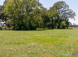 6113 Rougon Rd, Port Allen, LA 70767