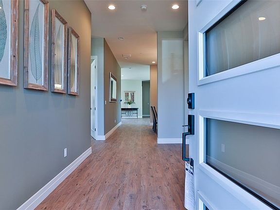 3rd image of 1382 Ashport St