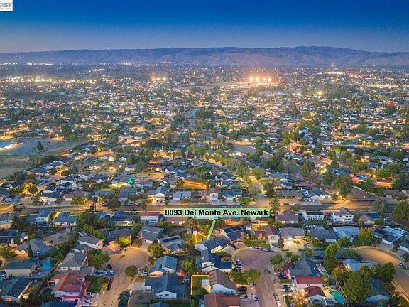 4th image of 8093 Del Monte Ave