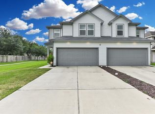 3131 Empire Falls Ln, Dickinson, TX 77539