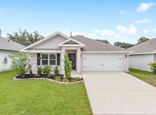 5813 Guinevere Ln, Milton, FL 32583