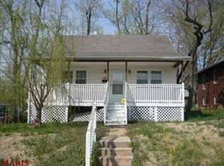 9437 North Ave, Saint Louis, MO 63114