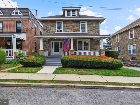 122 W Cypress St, Kennett Square, PA 19348