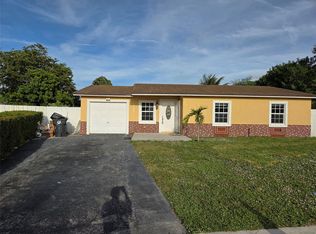 405 SW 79th Ter, North Lauderdale, FL 33068