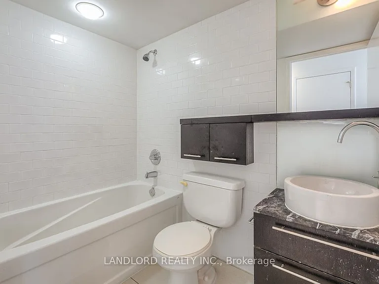 21 Carlton St #1408 — Photo 11