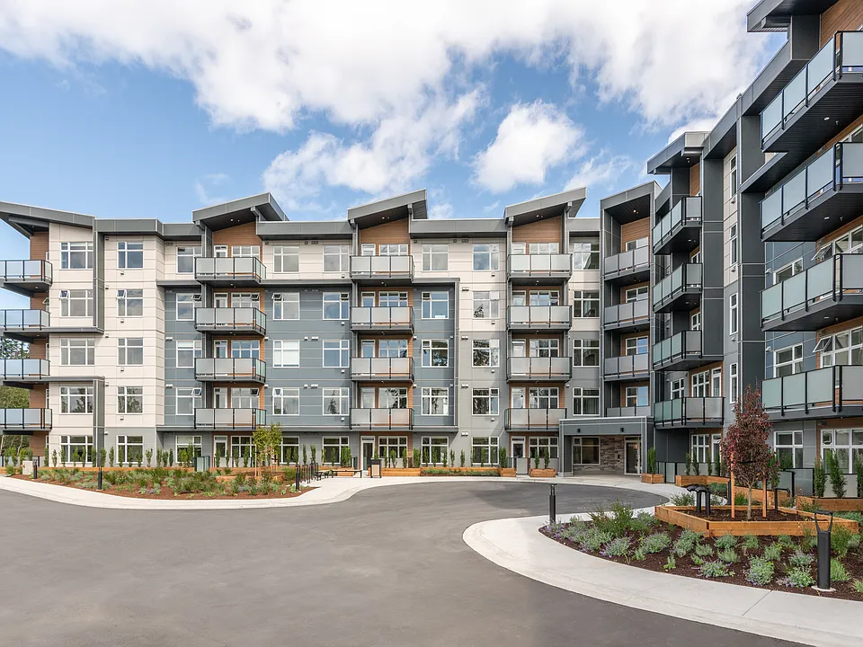 4961 Songbird Pl