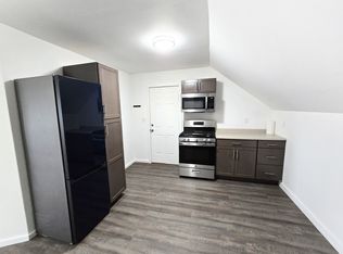 1318 S 3rd St #4, Mount Vernon, WA 98273