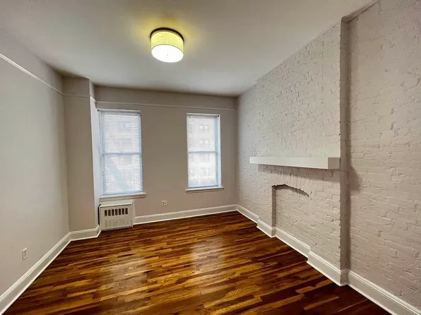 644 Amsterdam Avenue image 1 of 6