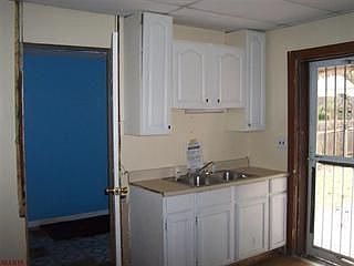 2nd image of 809 Wachtel Ave