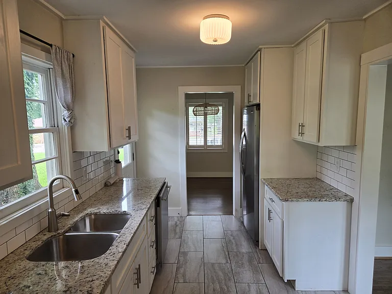 109 Knoll Crest Dr — Photo 5