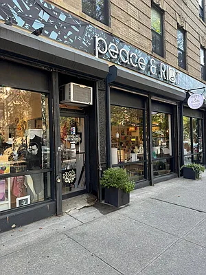 Rented by Pear NYC LLC | media 25