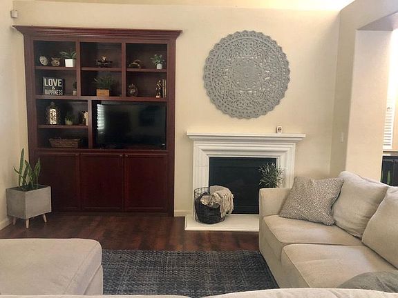 2nd image of 5037 W Pianosa Ave